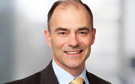 Former bosses of HSBC and Rolls-Royce knighted in new year honours