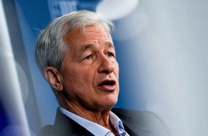 Trump tariffs risk higher prices and make US recession more likely, says JP Morgan boss