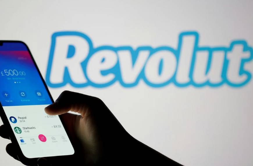Revolut tracking staff behaviour with points-based ‘Karma’ bonus system