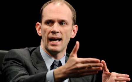 Goolsbee says Fed now has to wait longer before moving rates because of trade policy uncertainty