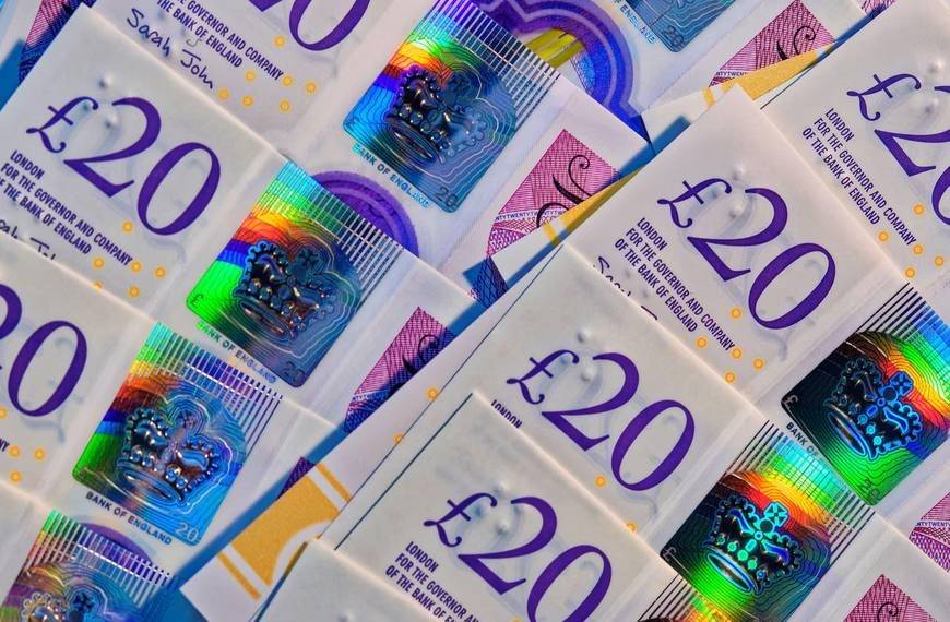 Cash Isas: ministers sound out City bosses on cutting £20,000 tax-free allowance