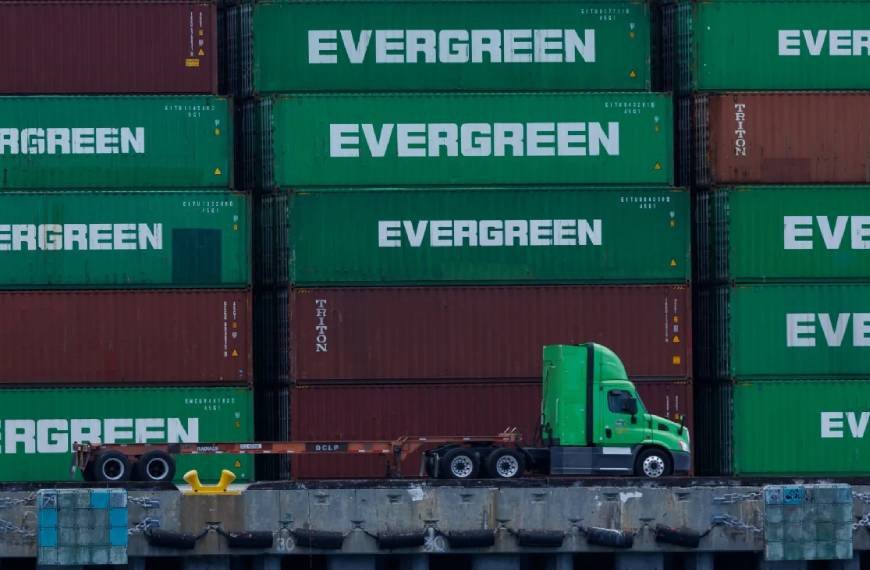 Most retail executives expect Trump to walk back ‘reciprocal’ tariffs, survey finds