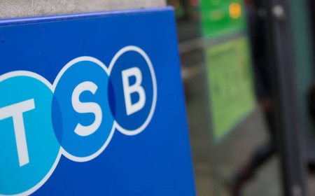 Santander to buy TSB for £2.65bn amid fears of branch closures and job losses