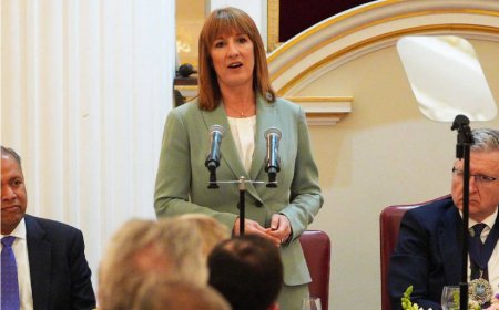 The Guardian view on Reeves’s trickle-down economics: deregulation dressed as economic renewal