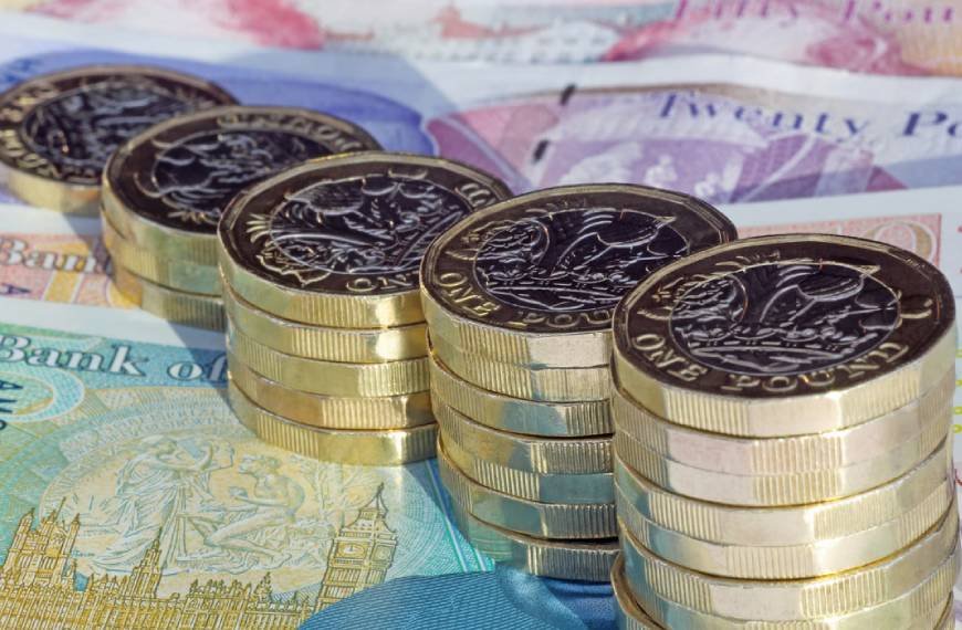 Cash Isas: Rachel Reeves pauses plans to reduce amount savers can put in