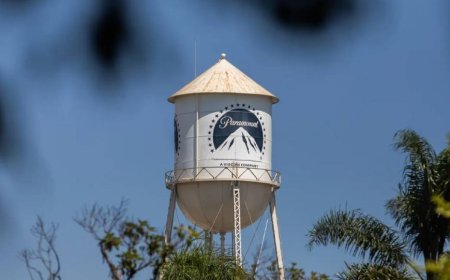 Paramount has become a ‘playpen for momentum goons’ riding UFC deal, short squeeze, says analyst