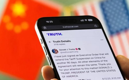 Chinese stocks slide as Trump threatens tariffs, accuses Beijing of holding world ‘captive’