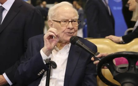 Berkshire’s operating earnings jump 34%, Buffett buys back no stock and raises cash hoard to $381 billion