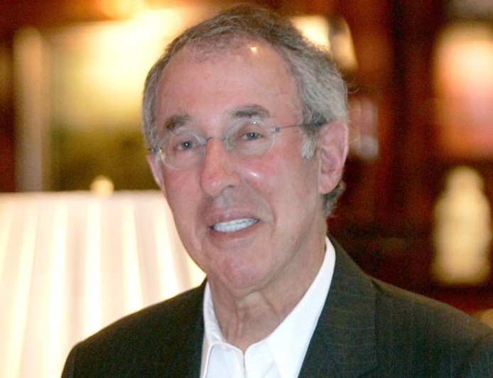 Billionaire fund manager Ron Baron praises beaten-up financial stock whose new CEO he compares to Jamie Dimon