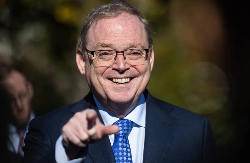 As regime change looms at the Fed, one candidate emerges as front-runner for chair