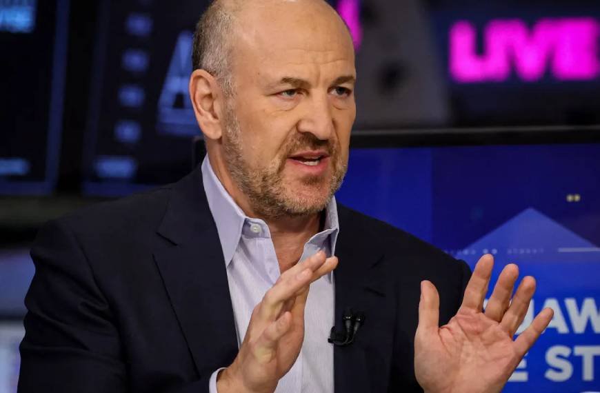 Illiquid loans, investor demands: Blue Owl’s software lending triggers another quake in private credit