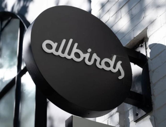 Retail traders pile into Allbirds after odd AI pivot. History shows it won’t end well