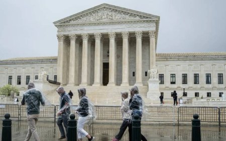 Series of court decisions weaken Democrats’ odds of winning the House