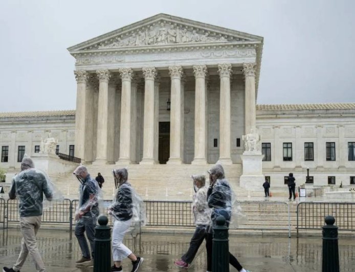 Series of court decisions weaken Democrats’ odds of winning the House