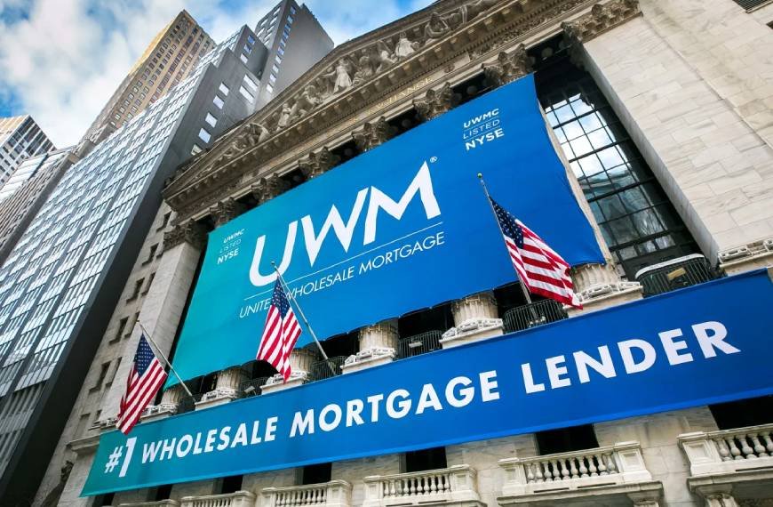 United Wholesale Mortgage plunges 35% after suspending dividend and raising capital